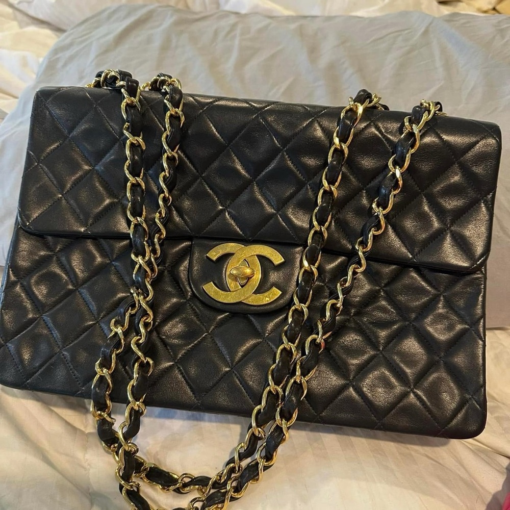 CHANEL Vintage Maxi Bag